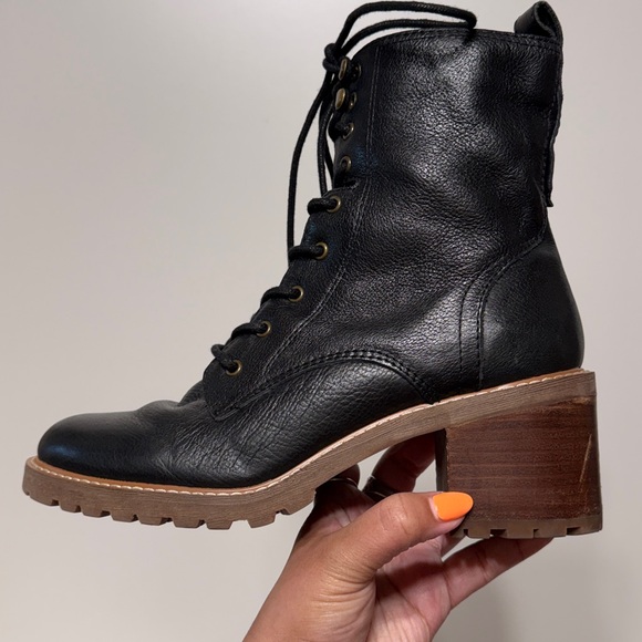 Crown Vintage Leather Yuliana Combat Boot in Black - Picture 3 of 15